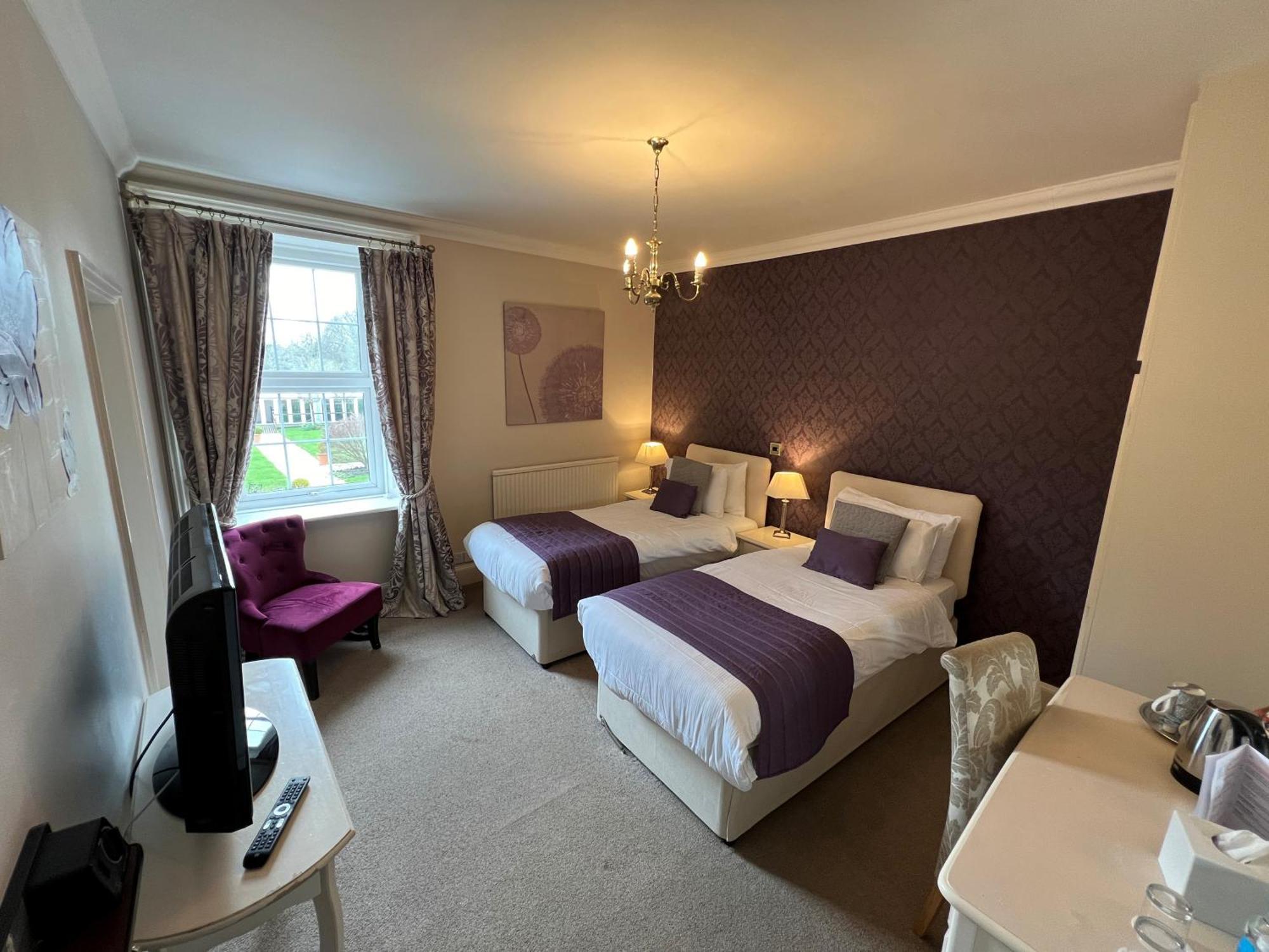 The Mill House Hotel Reading Exterior photo