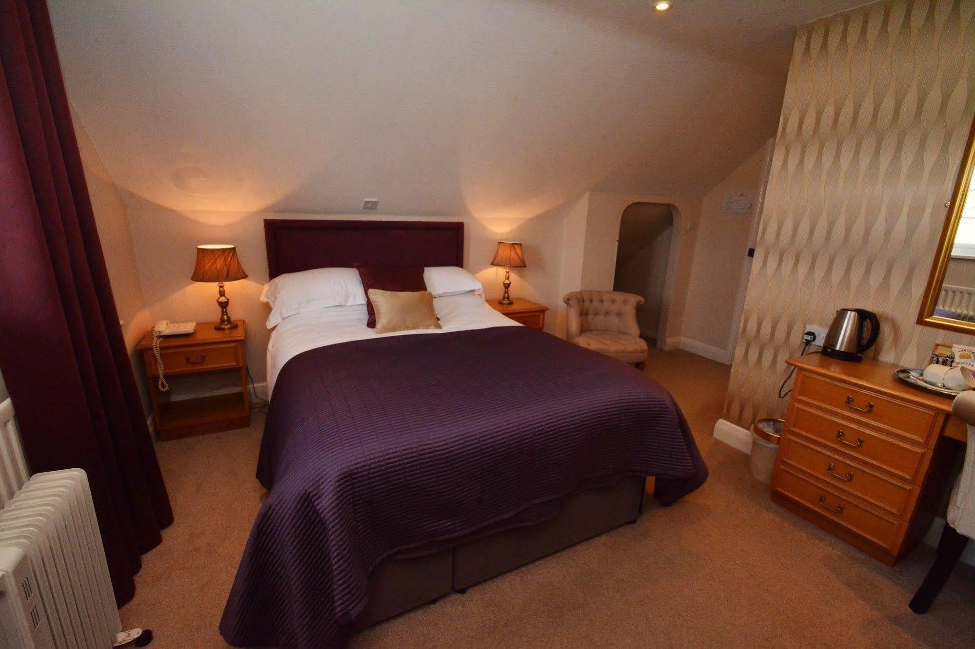 The Mill House Hotel Reading Exterior photo